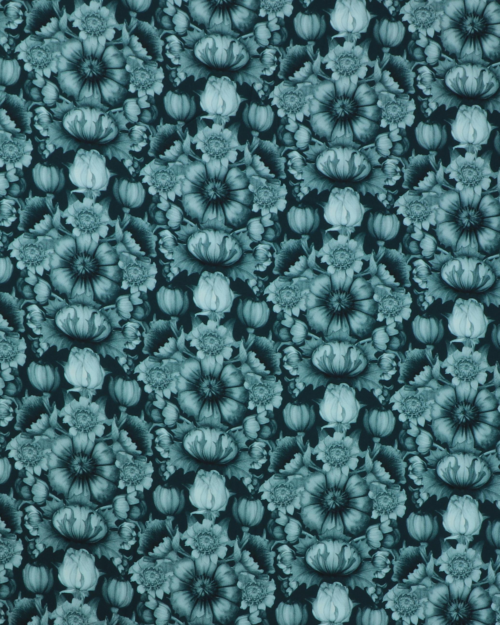 Blomster i blå farver - Twillvævet viskose 3 Blomster i blå farver - Twillvævet viskose