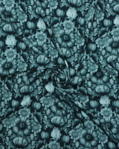 Blomster i blå farver - Twillvævet viskose 7 Blomster i blå farver - Twillvævet viskose