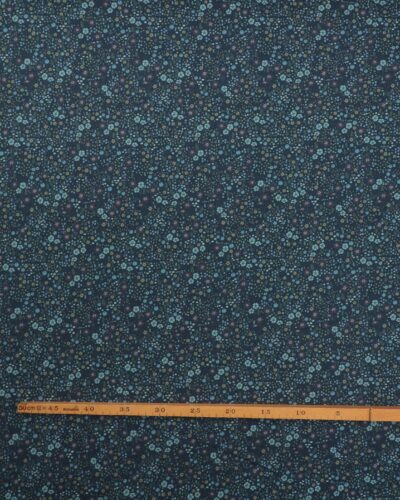 Alternative view of Småblomstret på blå bund - Jersey