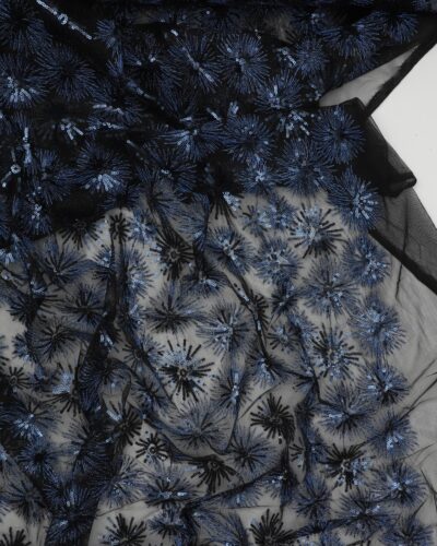 Sort tyl med blåt broderi og palietter - Polyester