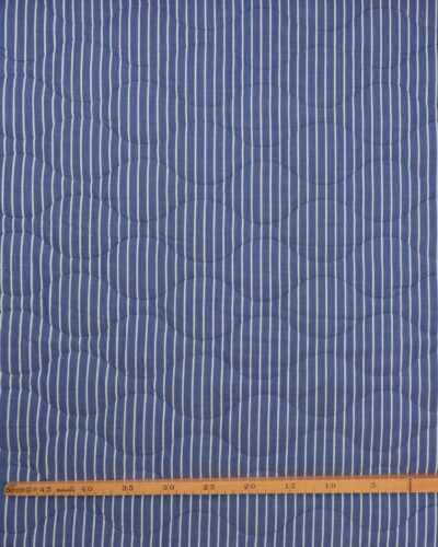 Blå med hvide striber - tosidet, vatteret og quiltet