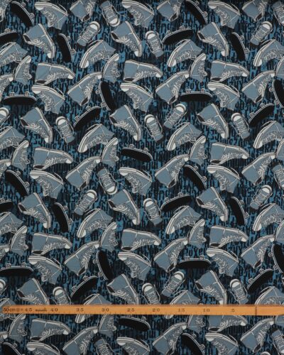 Alternative view of Blå sneakers og skateboard - Jersey