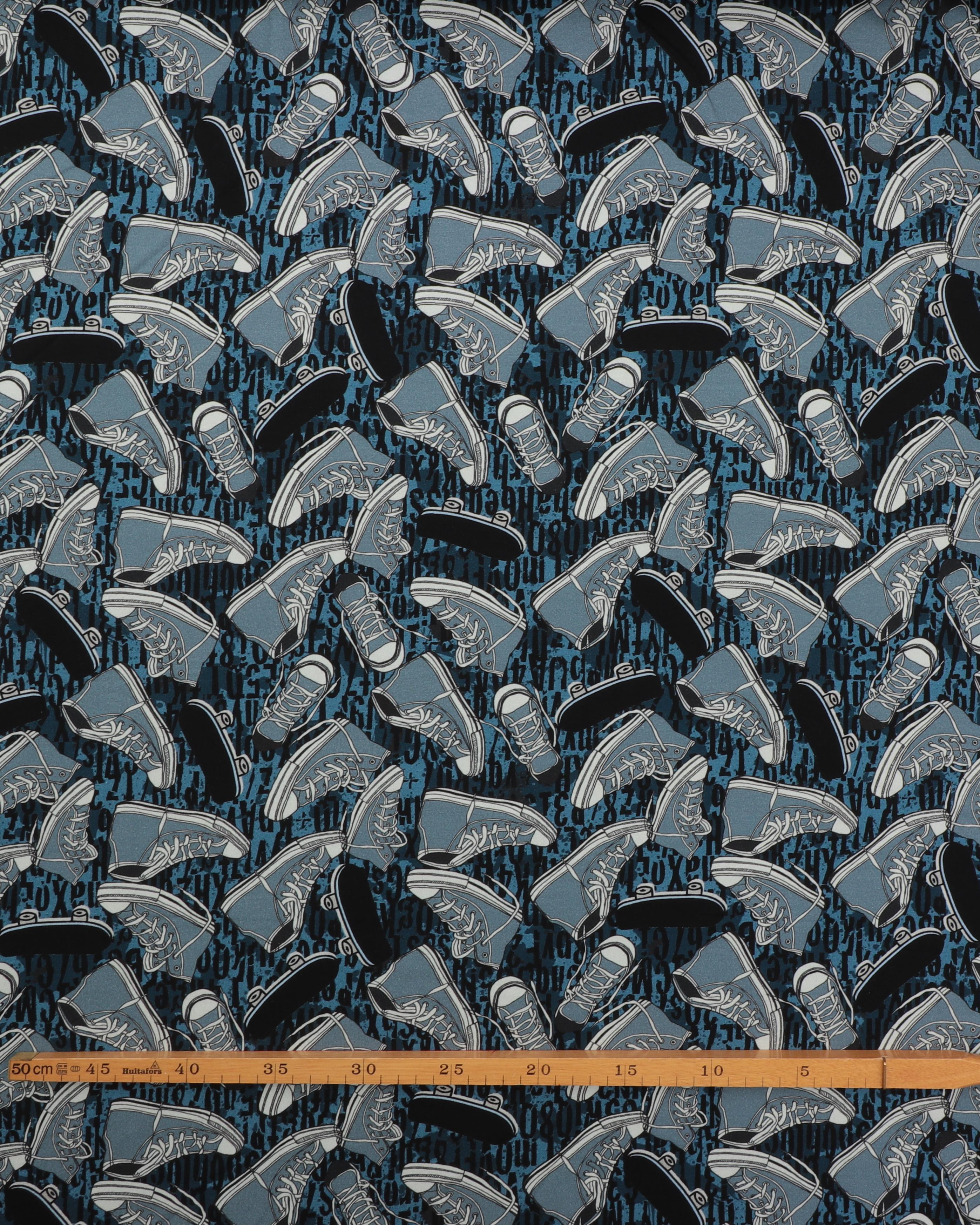 Blå sneakers og skateboard - Jersey 4 Blå sneakers og skateboard - Jersey - Billede 2