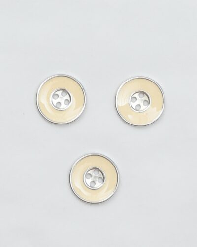 4-huls, flødefarvet og sølv - 20 mm metalknap