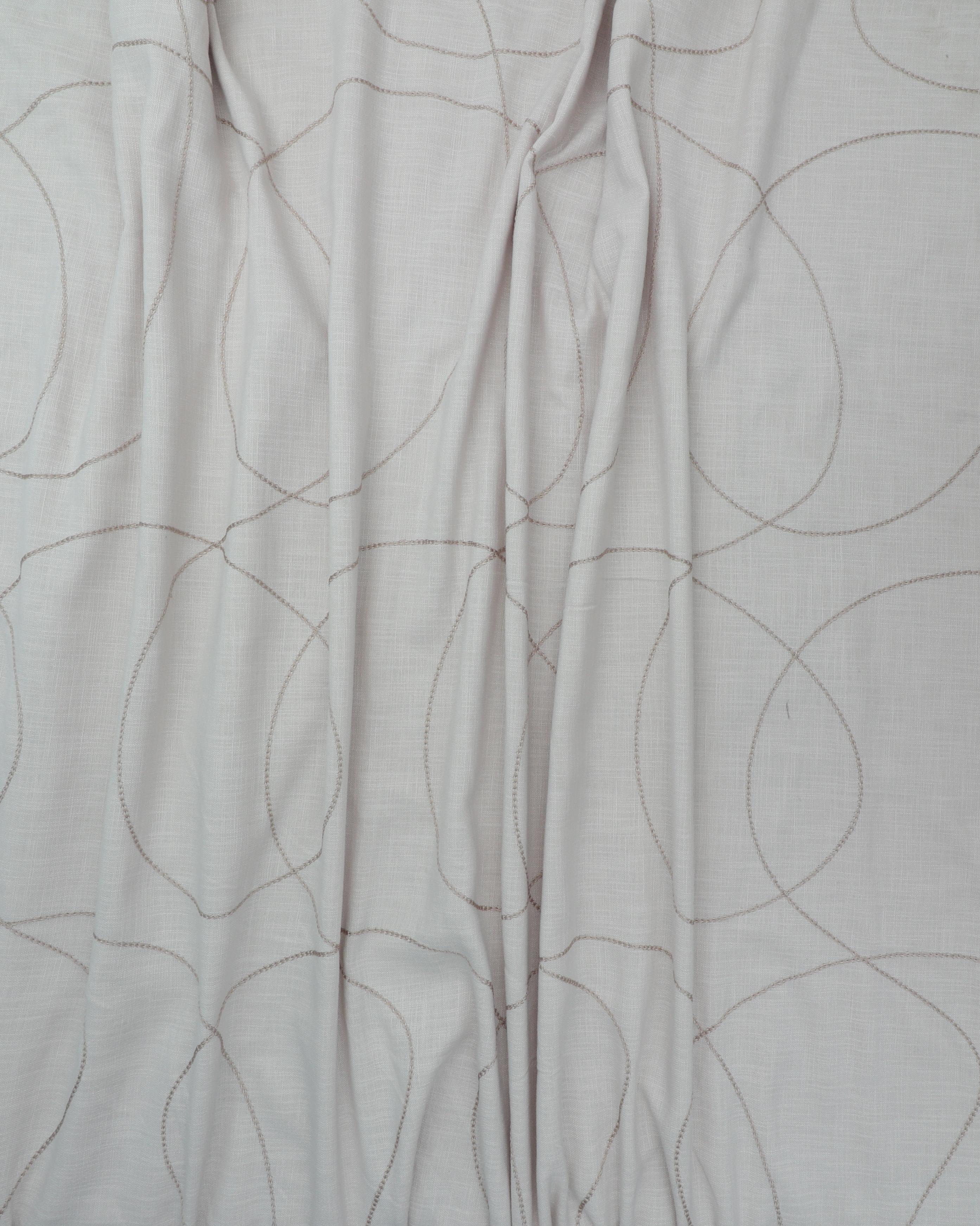 Beige med og broderet mønster, m. tyngdebånd - 310 cm høj - 100% Polyester