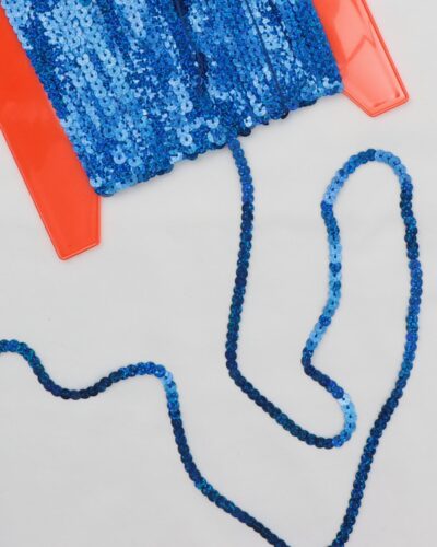 Mørkeblå med hologram - Palietbånd 5 mm