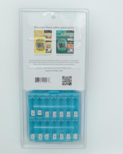 Alternative view of Magic Pins - knappenåle med bogstaver, tal og pile