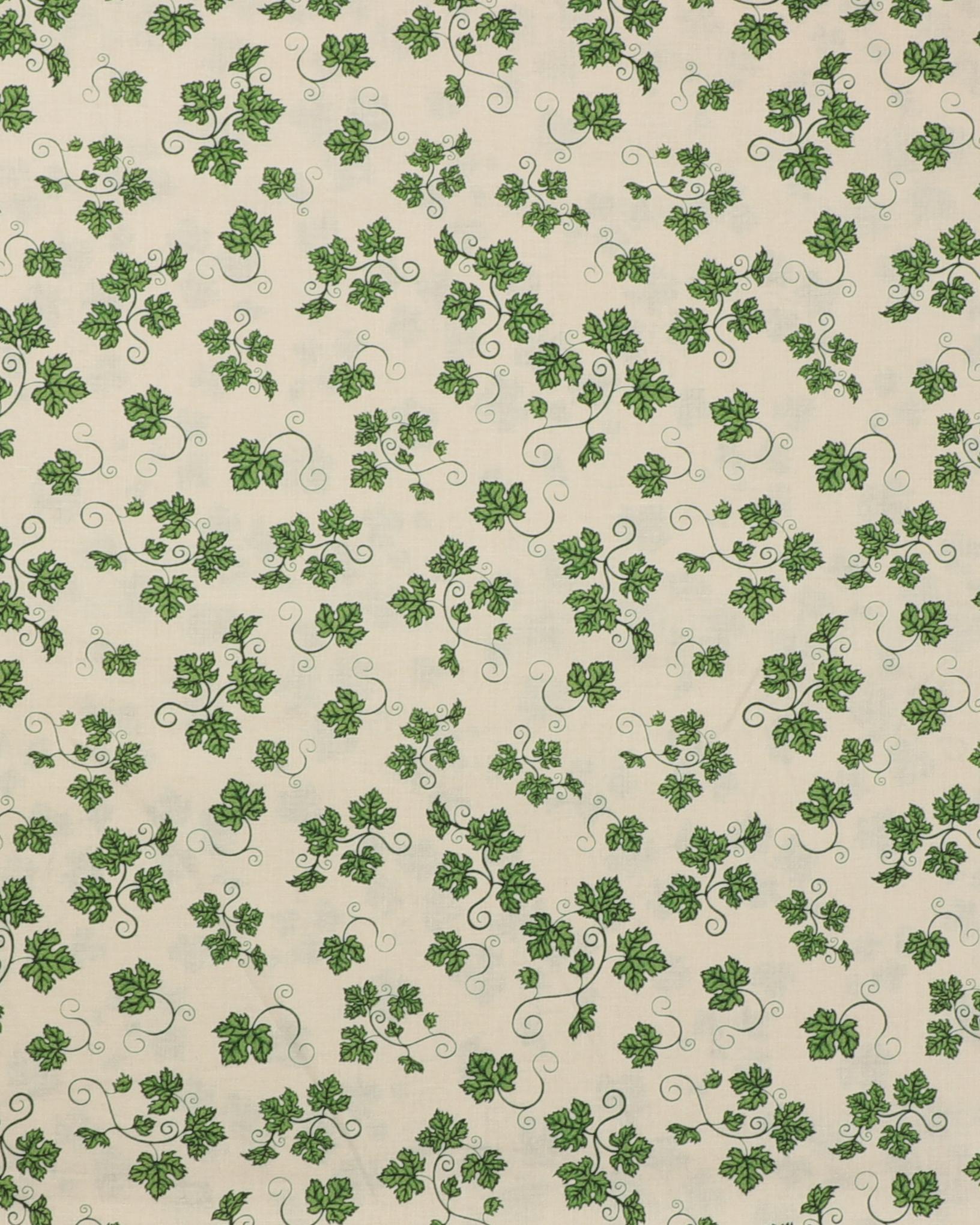 Cremefarvet bund med grønne blade - Patchwork - 100% Bomuld