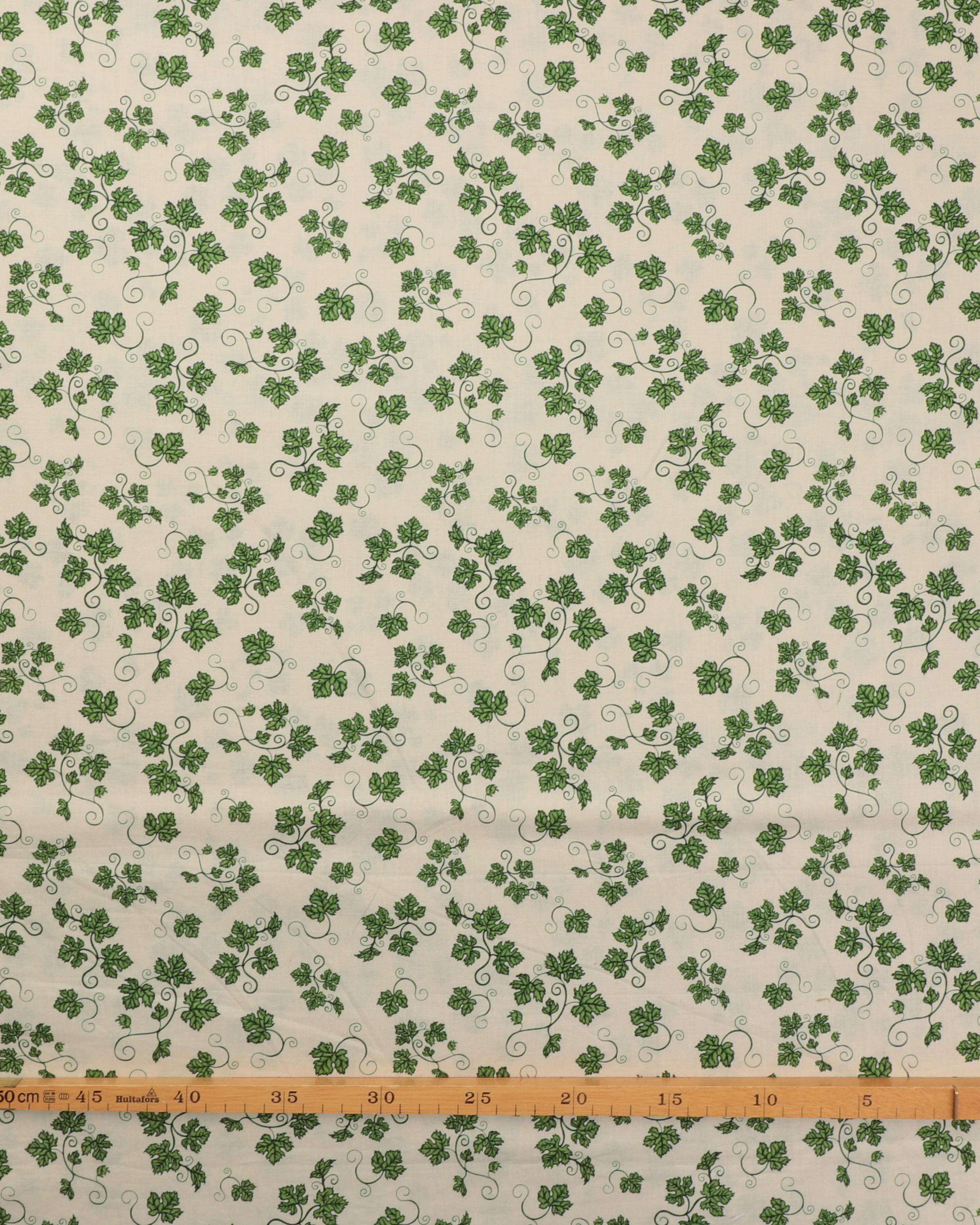Cremefarvet bund med grønne blade - Patchwork 4 Cremefarvet bund med grønne blade - Patchwork - Billede 2