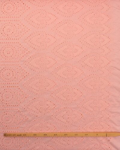 Alternative view of Laksefarvet - Broderie Anglaise