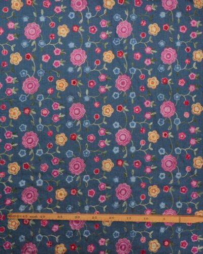 Alternative view of Denim med broderet blomster - Bomuld/viskose