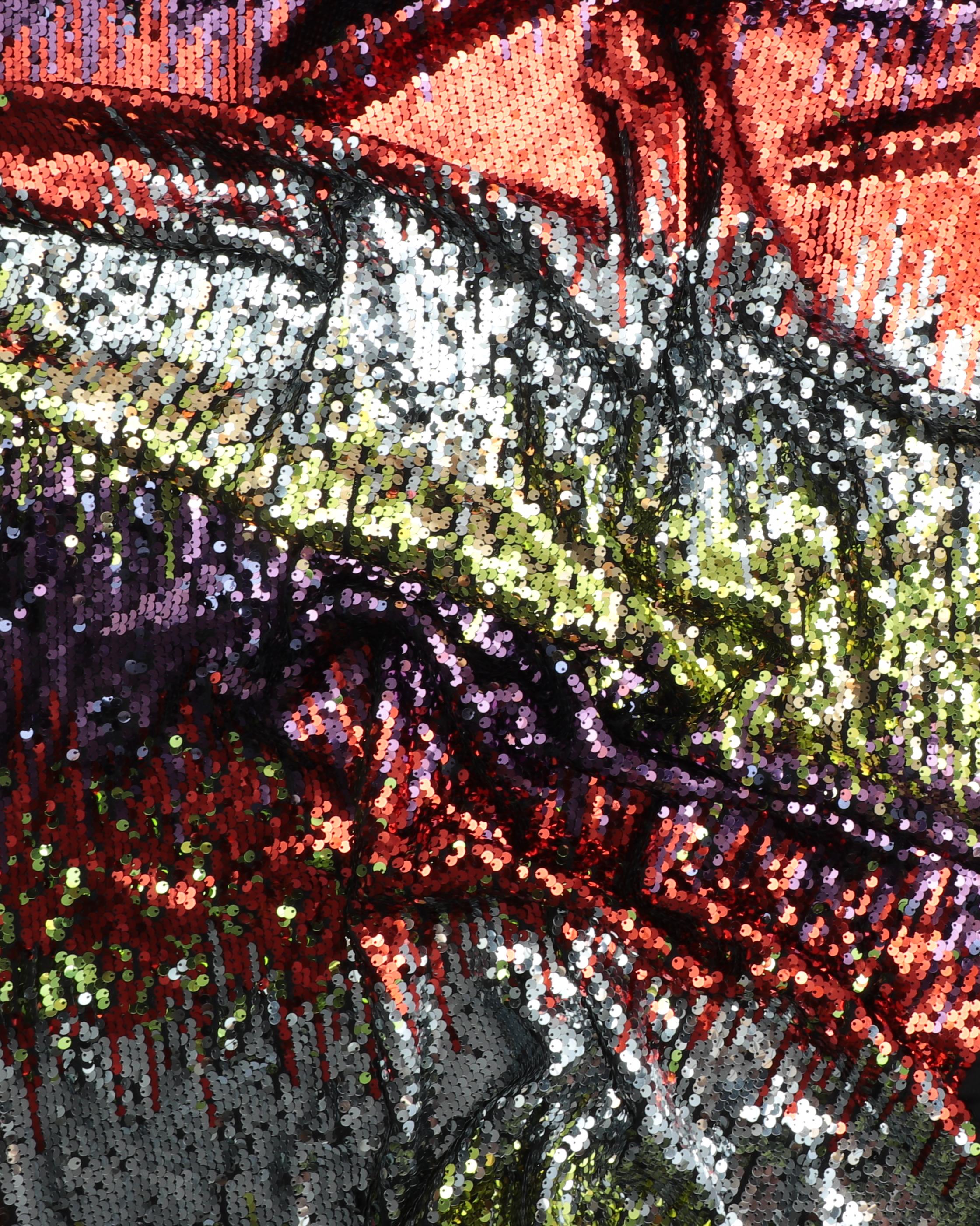 Pailetter i flere farver på tyl med stræk - 100% Polyester