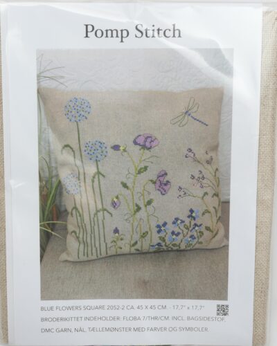 Blue flowers - ca. 45x45 cm