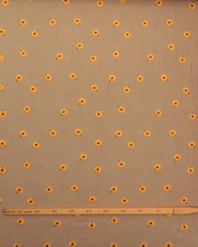 Alternative view of Lysebrun med broderet blomst - Double Gauze/musselin stof