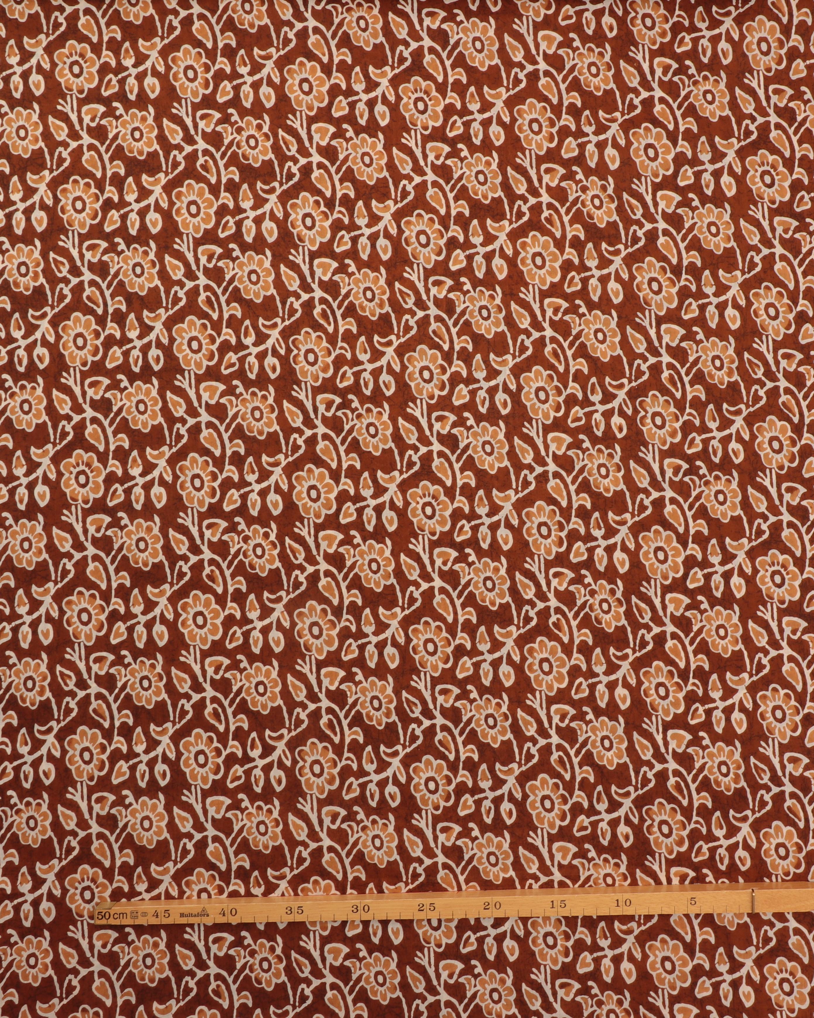 Rustbrun med blomster - Bomuld (voile) 4 Rustbrun med blomster - Bomuld (voile) - Billede 2