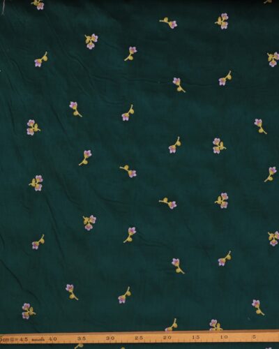 Alternative view of Mørkegrøn med broderet blomster - Babyfløjl