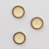 4-huls cremefarvet m. mørk kant - ca. 22 mm