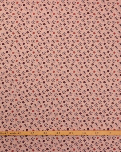 Alternative view of Woodland Tale, blomster på lys gammelrosa - Patchwork